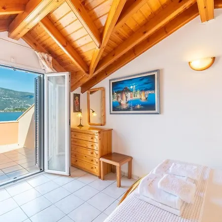 St Nicholas A5 Superior One 2 Apartment Dafnila