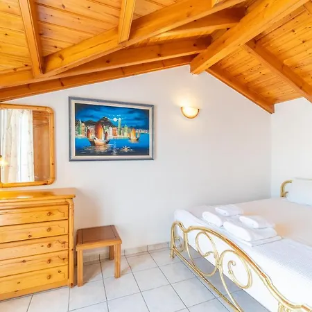 St Nicholas A5 Superior One 2 Apartment Dafnila